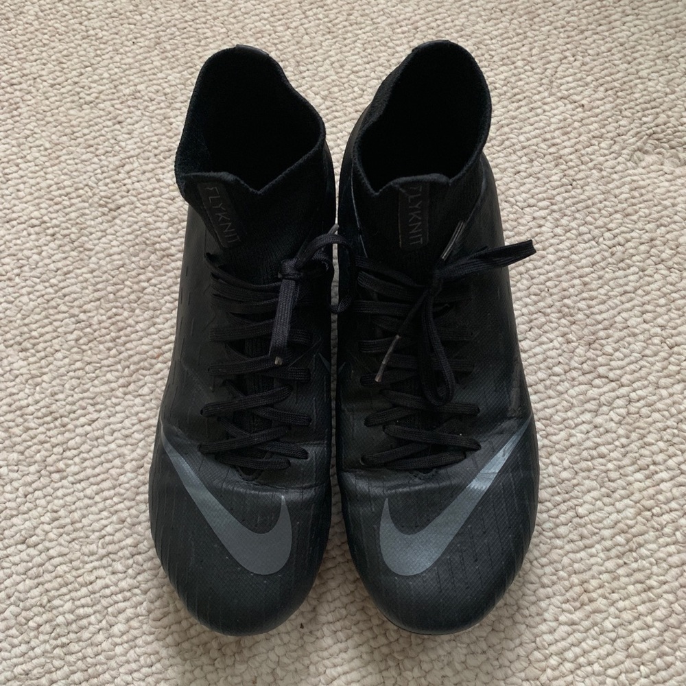 nike fly knit cleats